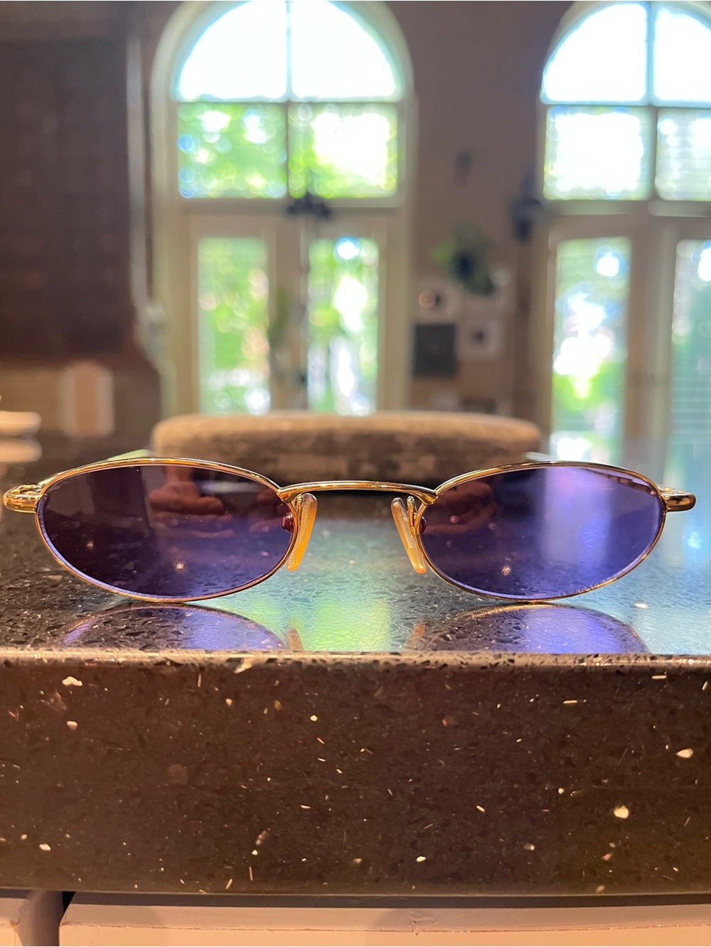 Vintage GUCCI Oval Wire Sunglasses - Gold Frame w/ Violet Lenses - Rare Y2K Era